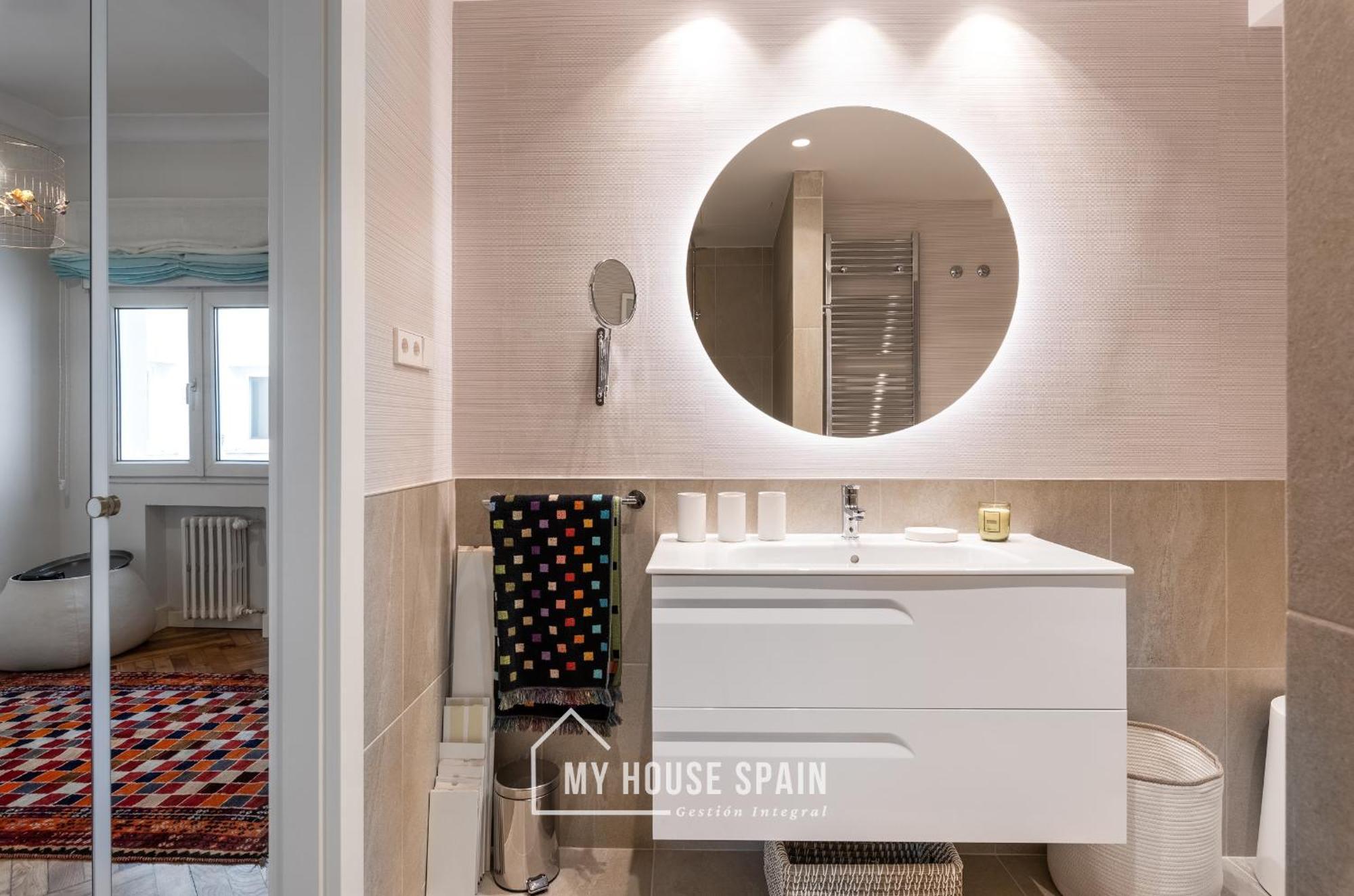 Myhousespain - Centrico Piso Junto A La Playa * Gijon